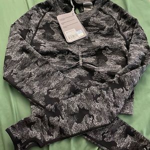 Gymshark Black Camo Seamless Longsleeve Crop